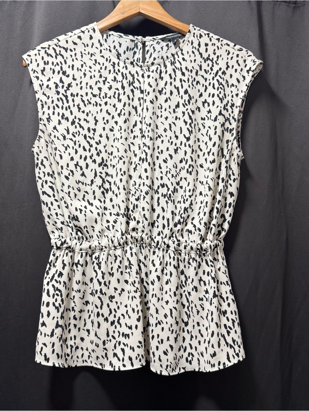 Banana Republic Black and White Print Blouse